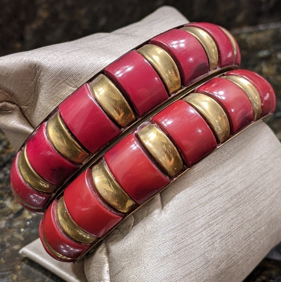 Set of 2 wide bangle bracelets - Picture 2 of 2